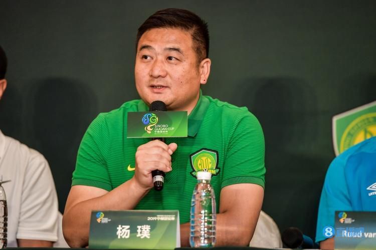 影片除了让导演大卫·芬奇再度成为颁奖季的大热门之外，也让著名编剧艾伦·索金成为了几乎所有影迷心中的新晋偶像。